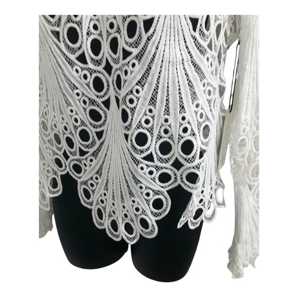 White crochet mesh eyelet laser cut style open back bell sleeve top size M new - Picture 8 of 17